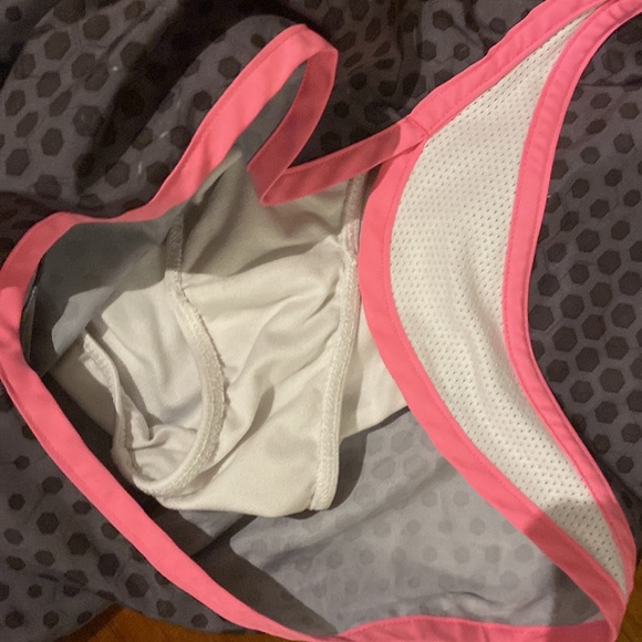 Under Armour Shorts - Picture 5 of 5